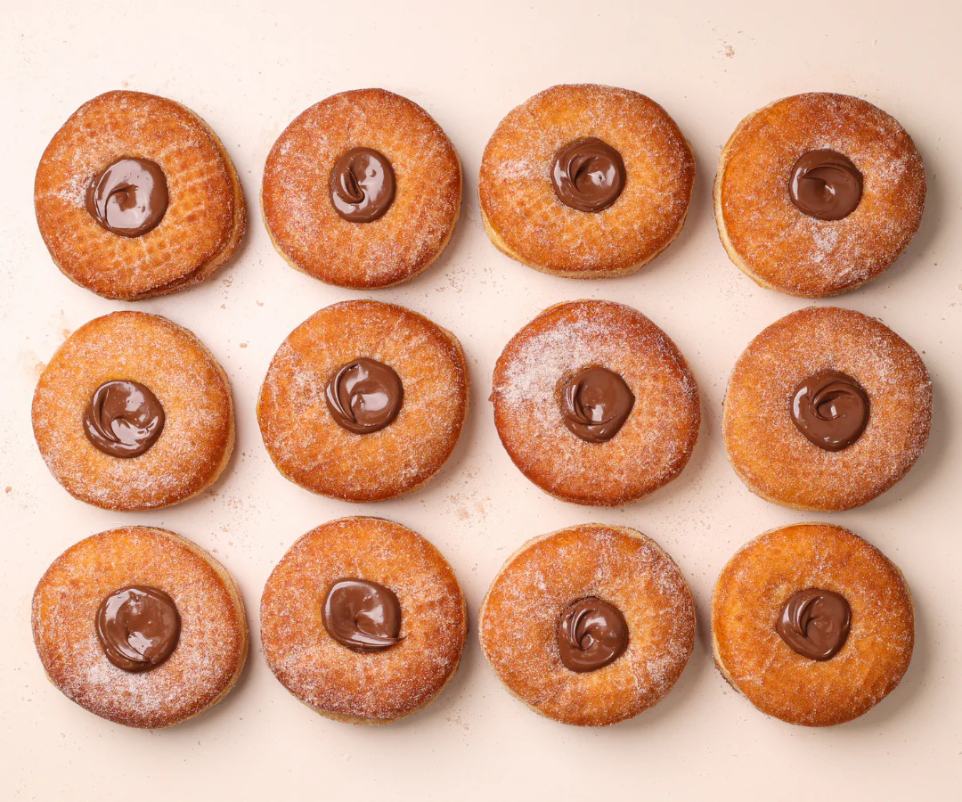 12 Nutella Doughnuts